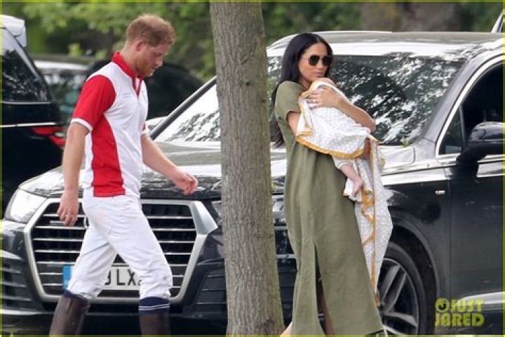 Prince Harry & Meghan Markle Almost Gave Archie A Very Different Name: They ‘Couldn’t Decide’