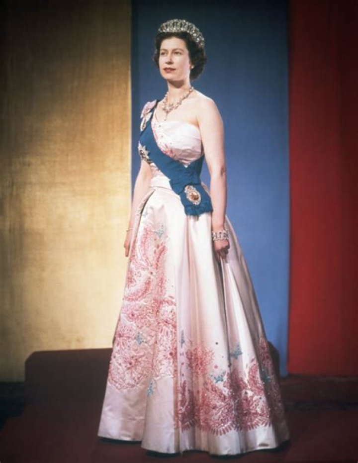 Queen Elizabeth Wearing Every Color Of The Rainbow — See Photos